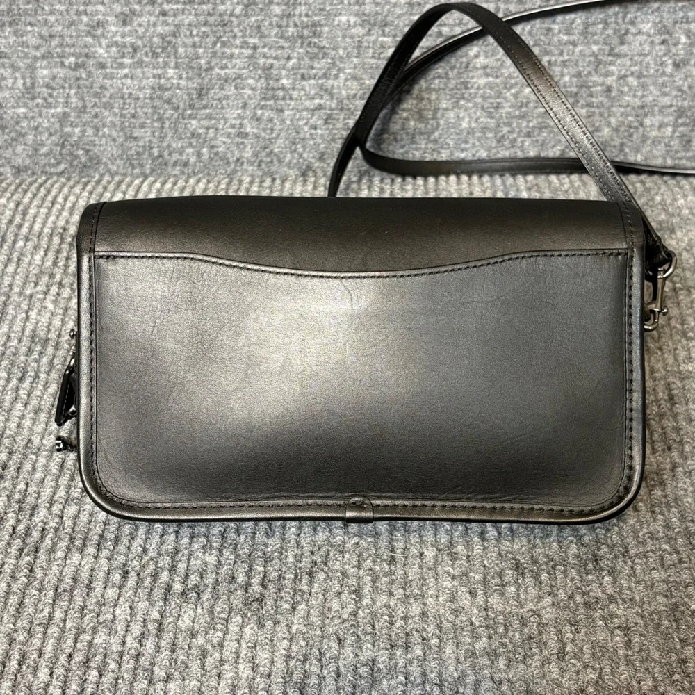 Coach Dinky Crossbody Bag Black Glovetanned Leather Turnlock Gunmetal